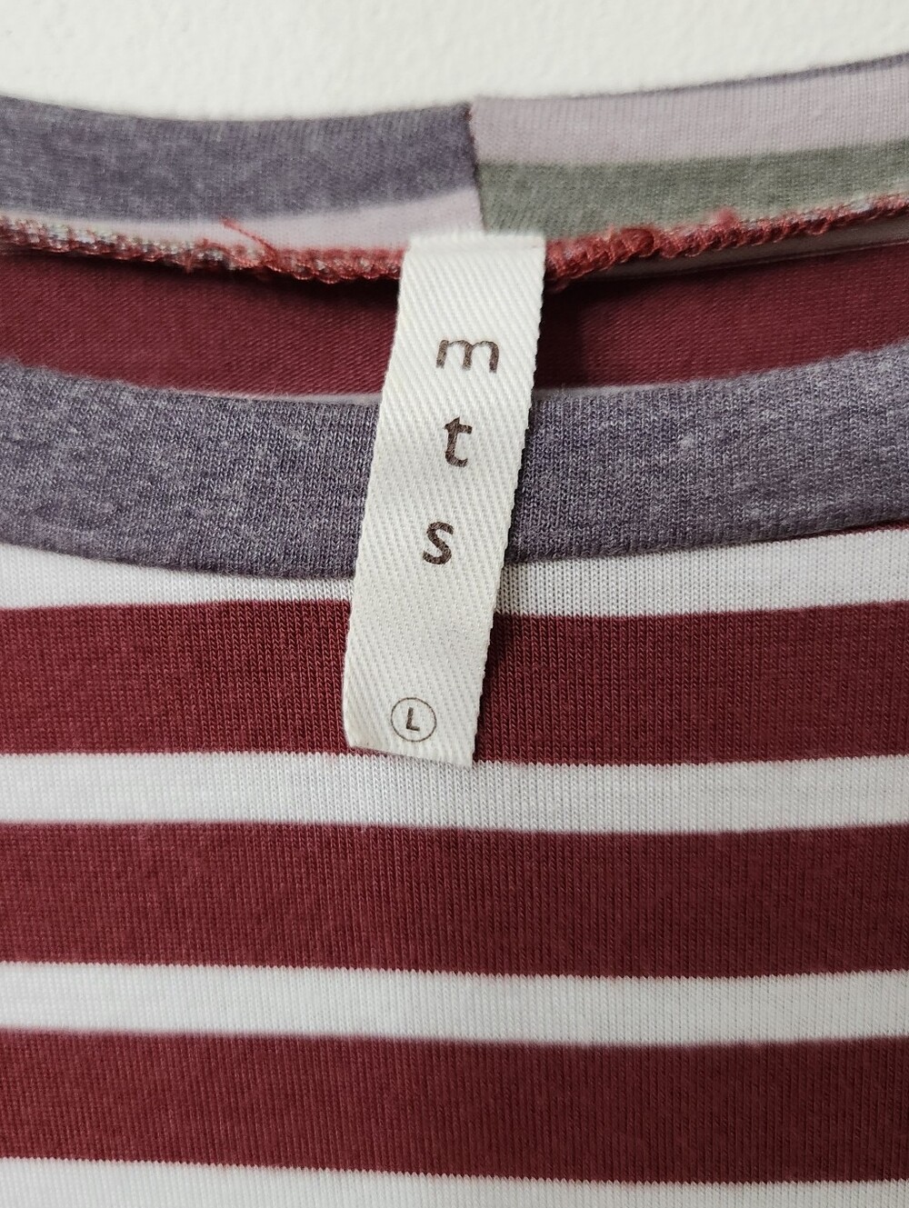 MTS Striped Colorblock Raglan Top Size Large - Picture 3 of 4